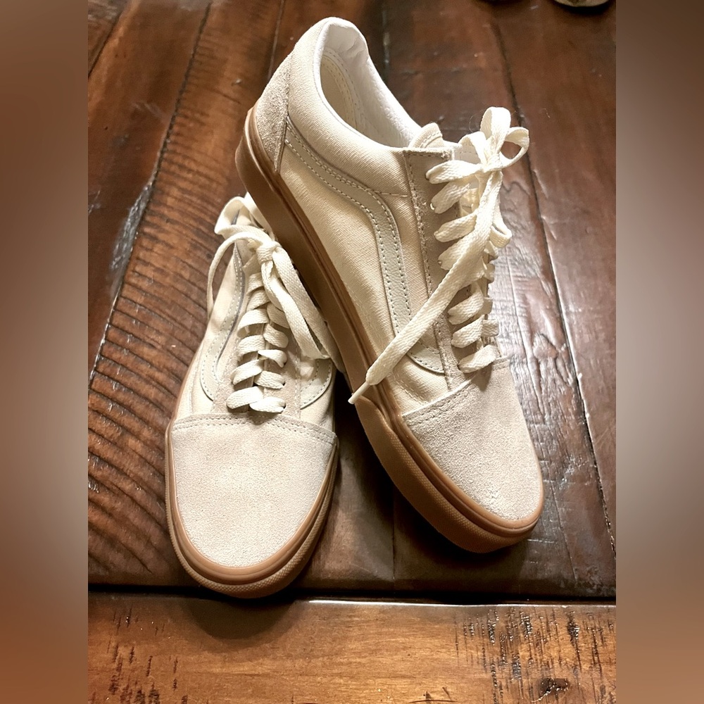 Size 8 Tan Vans